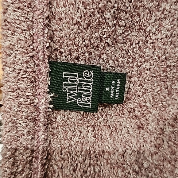 Wild Fable size small front cinch crop sweater - Picture 5 of 5